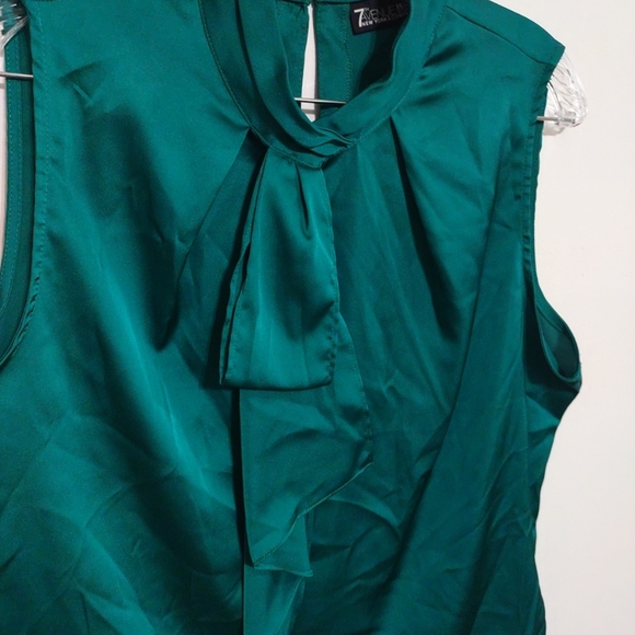 7th Avenue Design Studio Women's Top Green Sleeveless Blouse Size L - Picture 10 of 10